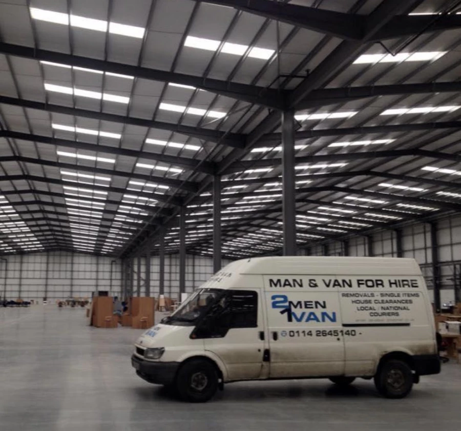 2 Men 1 Van_5