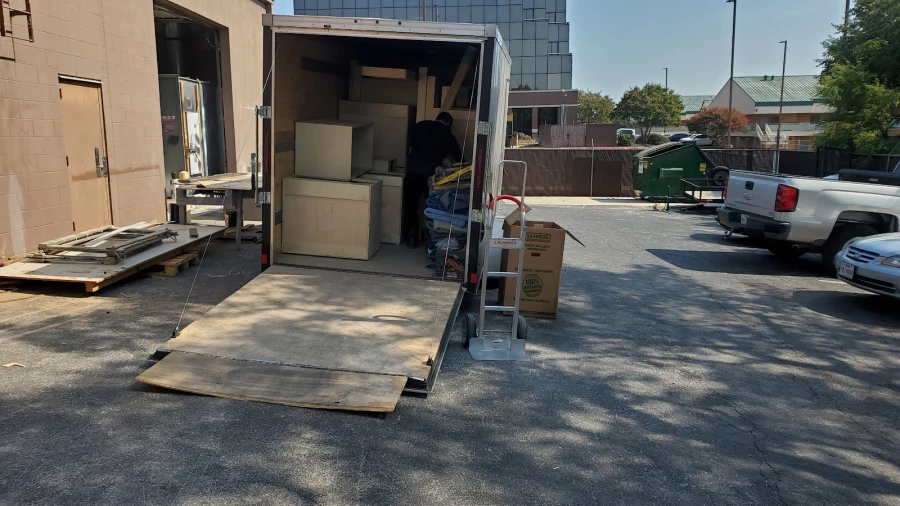 AAA Discount Movers_1