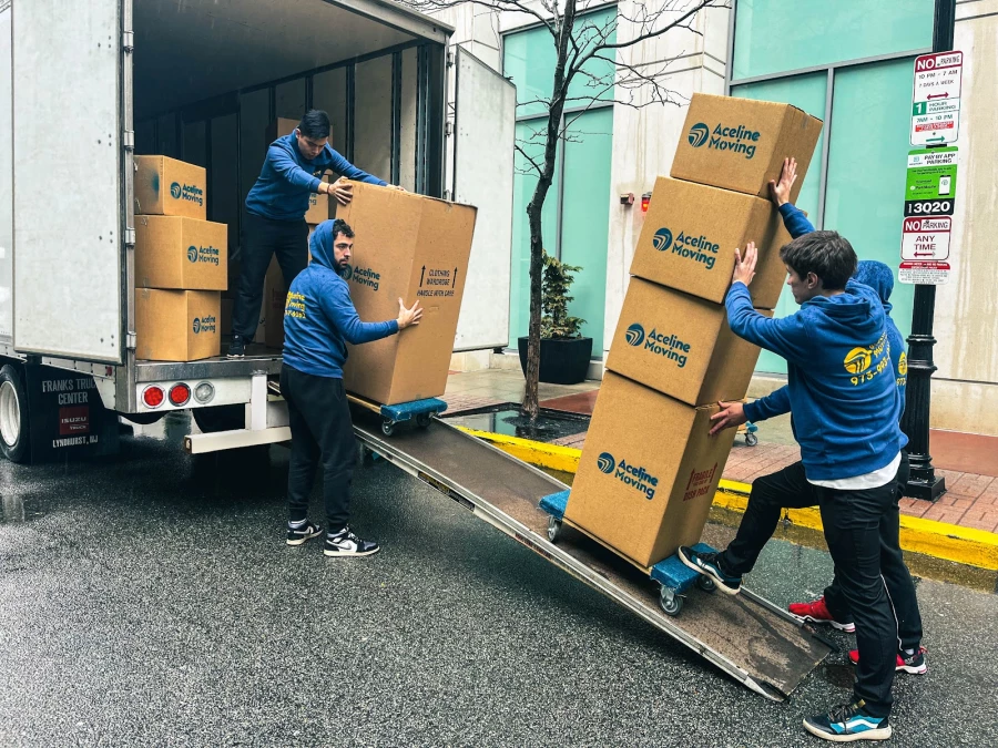AceLine Moving_1