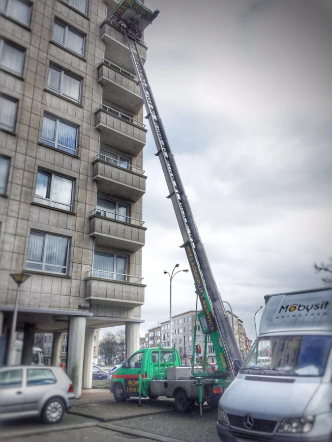 All-Up Ladderlift Service_5