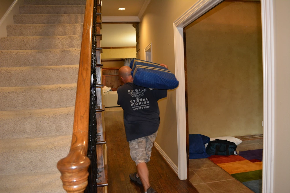 Apollo Strong Moving_4