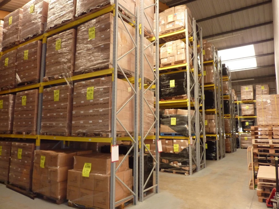 AYS Removals & Storage Ltd_1