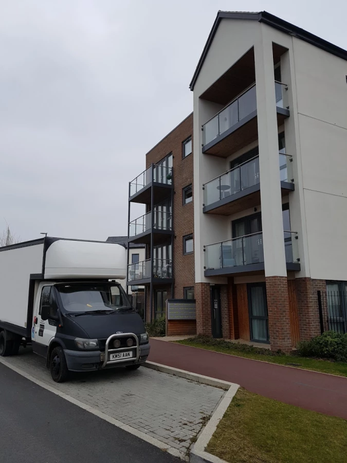 Bedford Man and Van Removals_5
