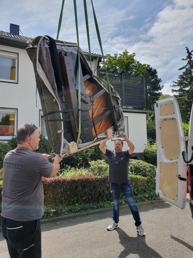 Borgmann Klavier- & Spezialtransporte_1