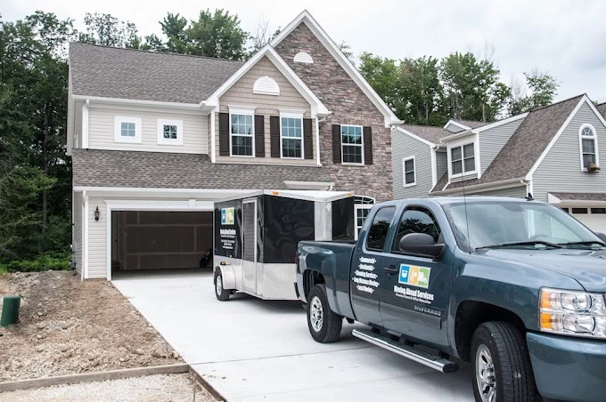 Bright Eyed Moving_3