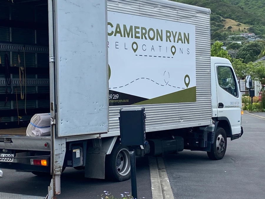 Cameron Ryan Removals & Storage_1