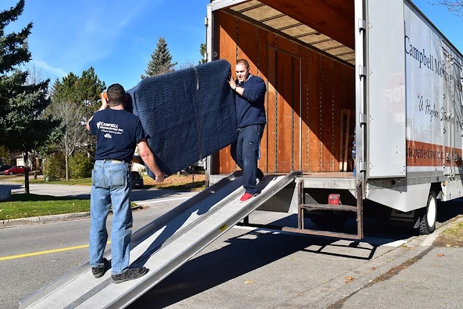 Canada Moving_3