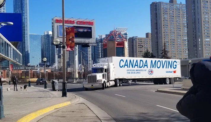 Canada Moving_4