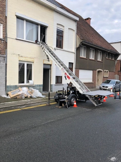 C.d.-trans BV verhuisfirma en Liftservice_1