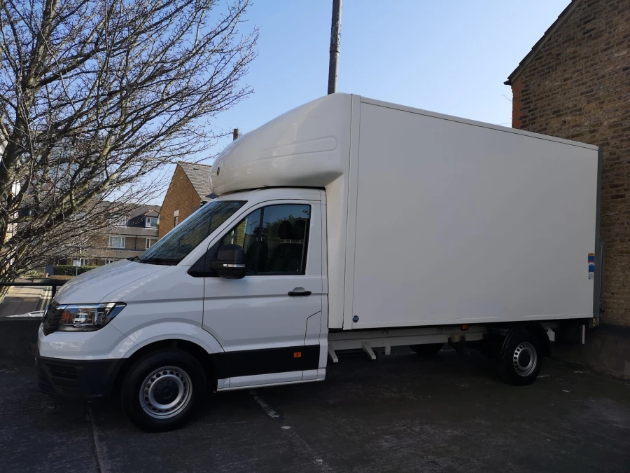 Chiswick Man And Van_1