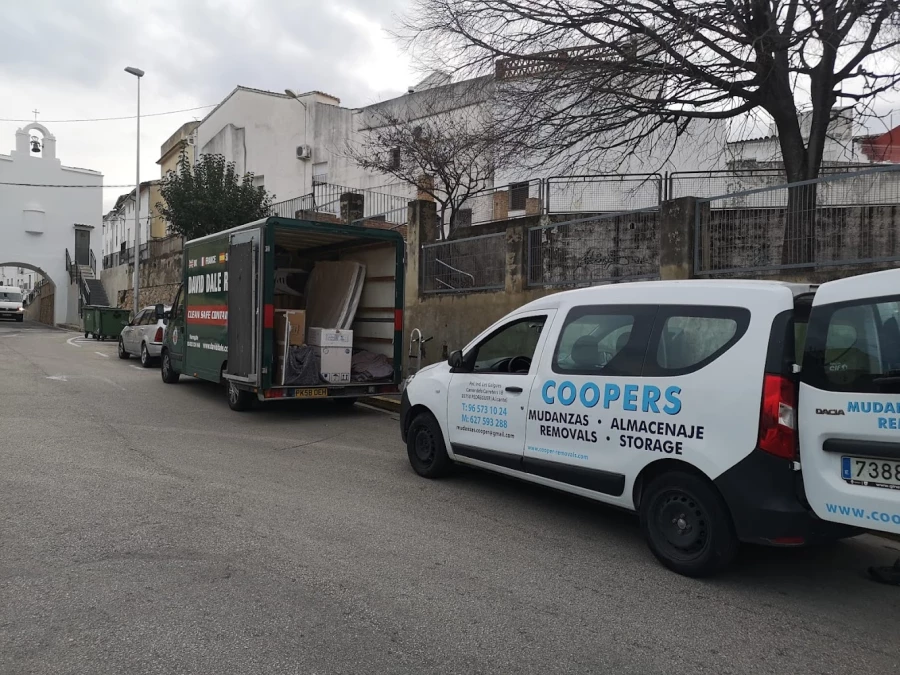Cooper Removals (Mudanzas Cooper)_2