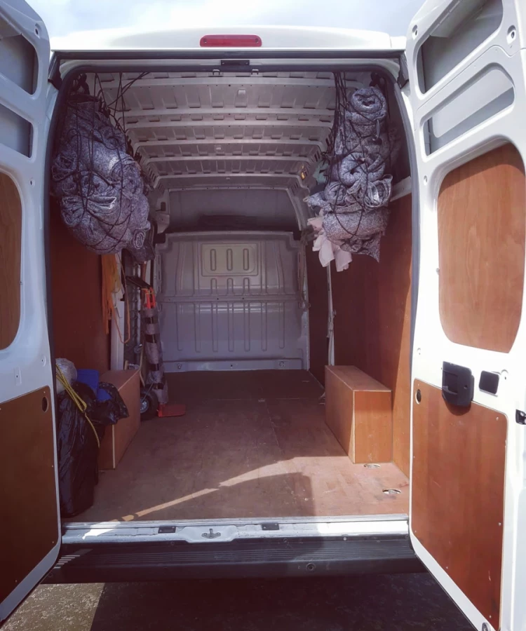 Cromer Man Or Woman & Van_5
