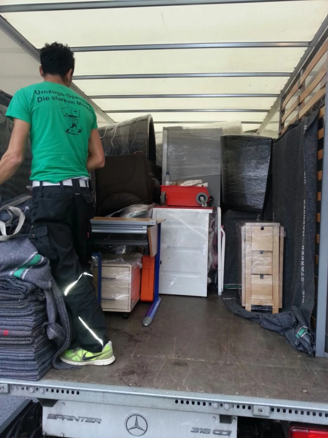 Die Starken Männer_3