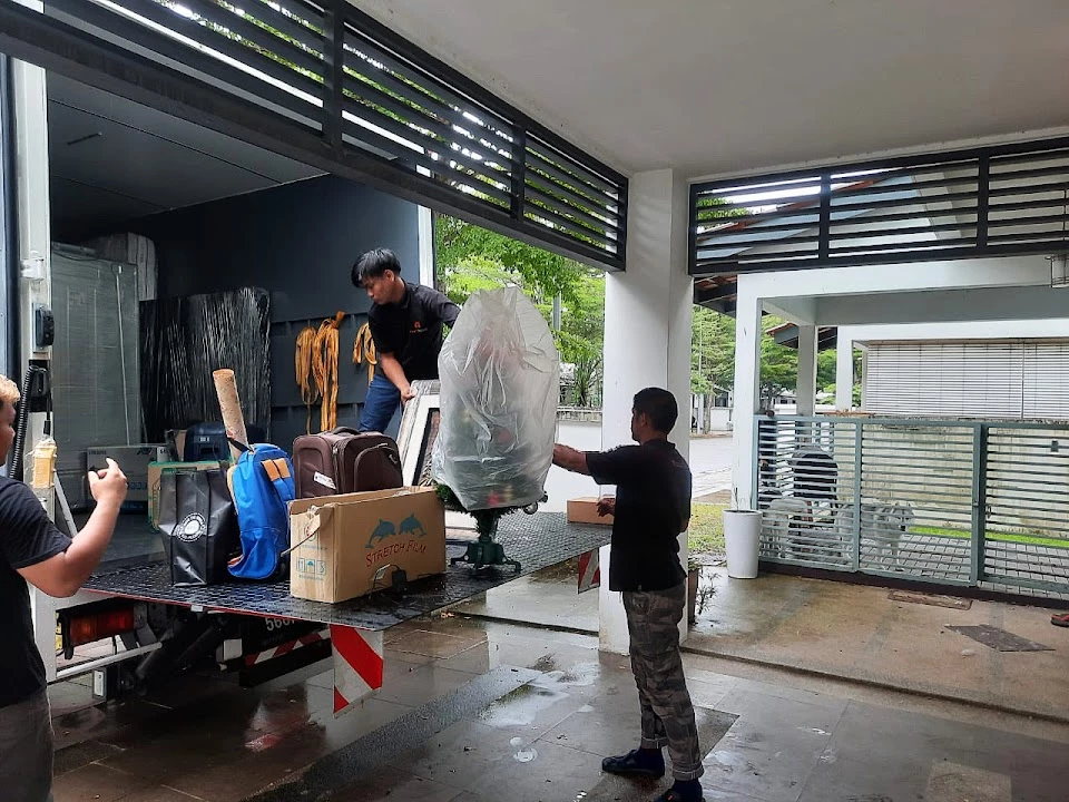 EAZY Movers and Packers_4