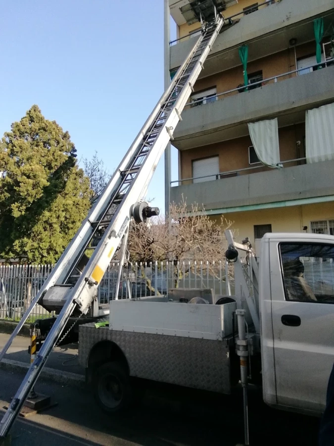 EM Sgomberi & Traslochi_2