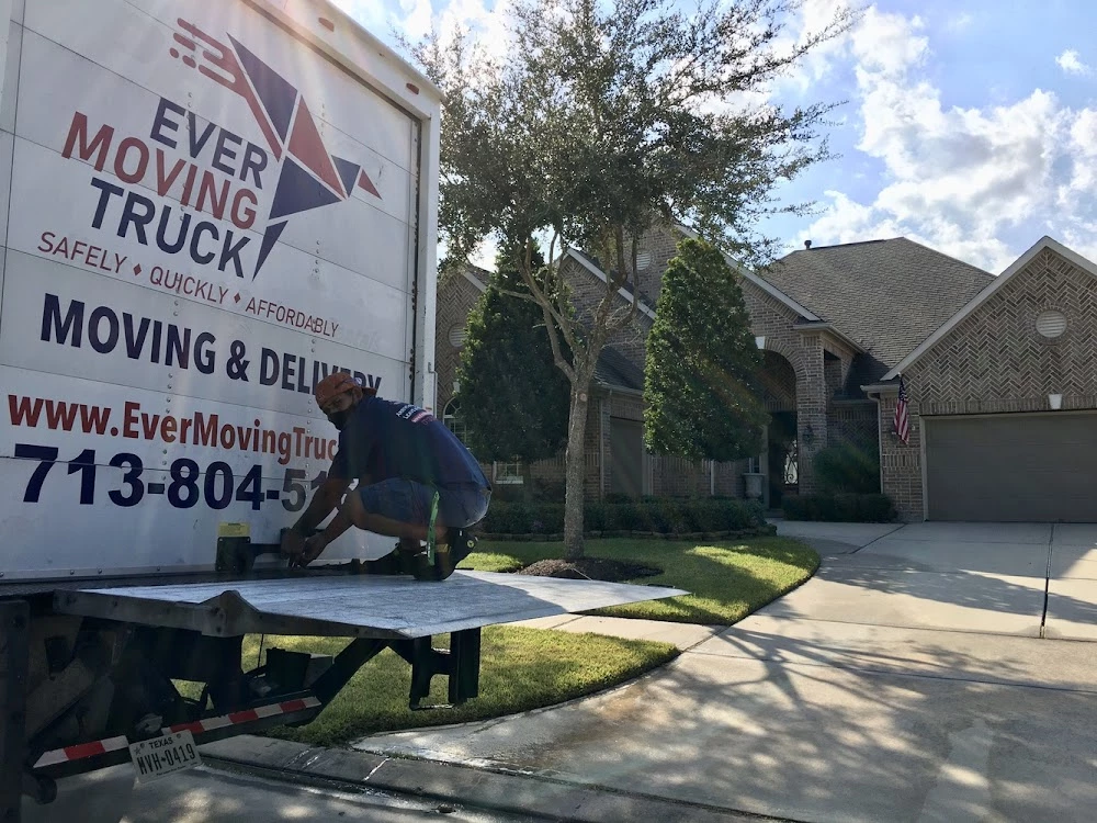 Ever Moving Truck_4