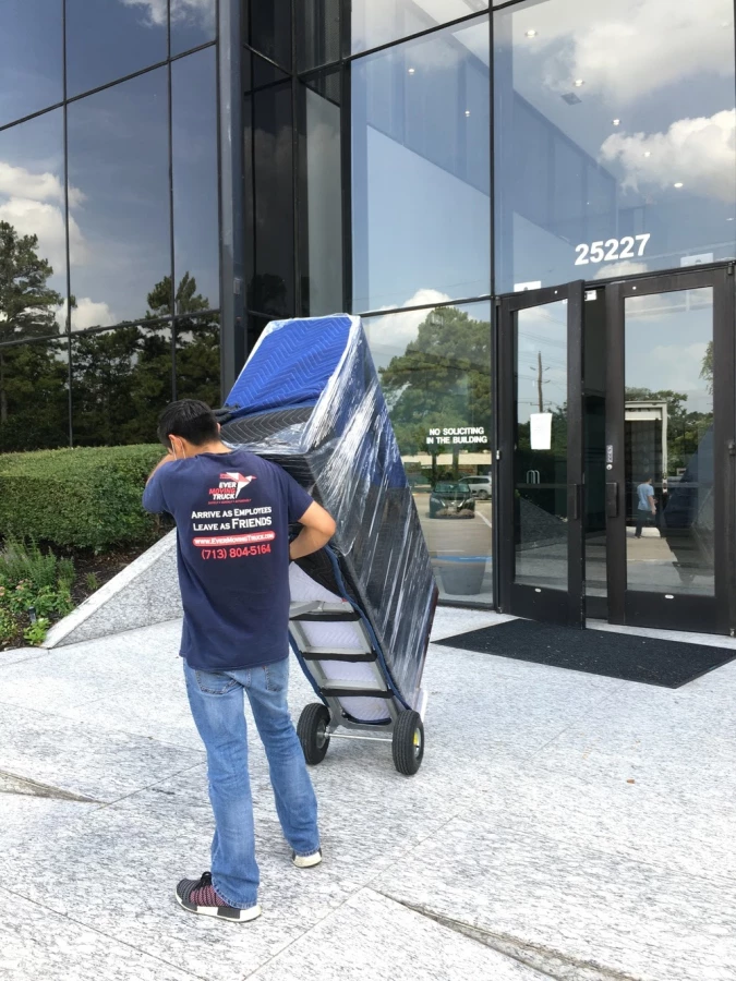 Ever Moving Truck_5