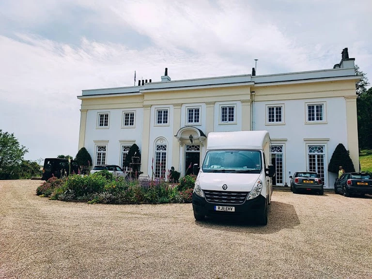 Fast-Track Removals & Logistics_4