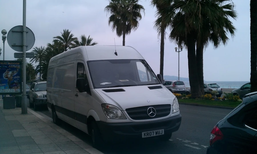 FastSprinterVan_2