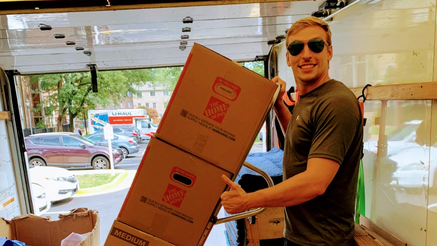 Golden Tape Movers LLC_1