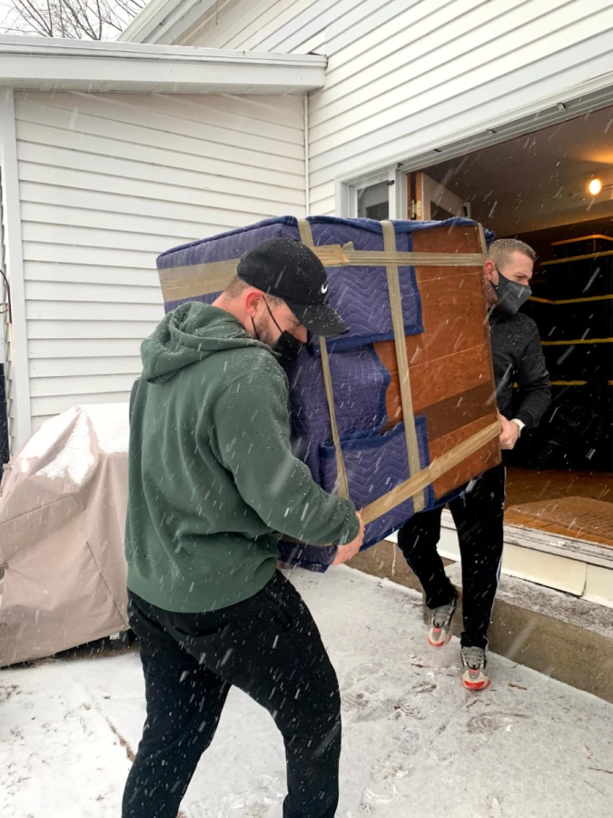 Golden Tape Movers LLC_5