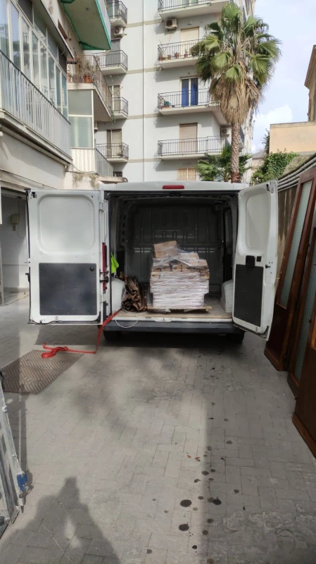 Guardo Domenico Noleggio e Traslochi_3