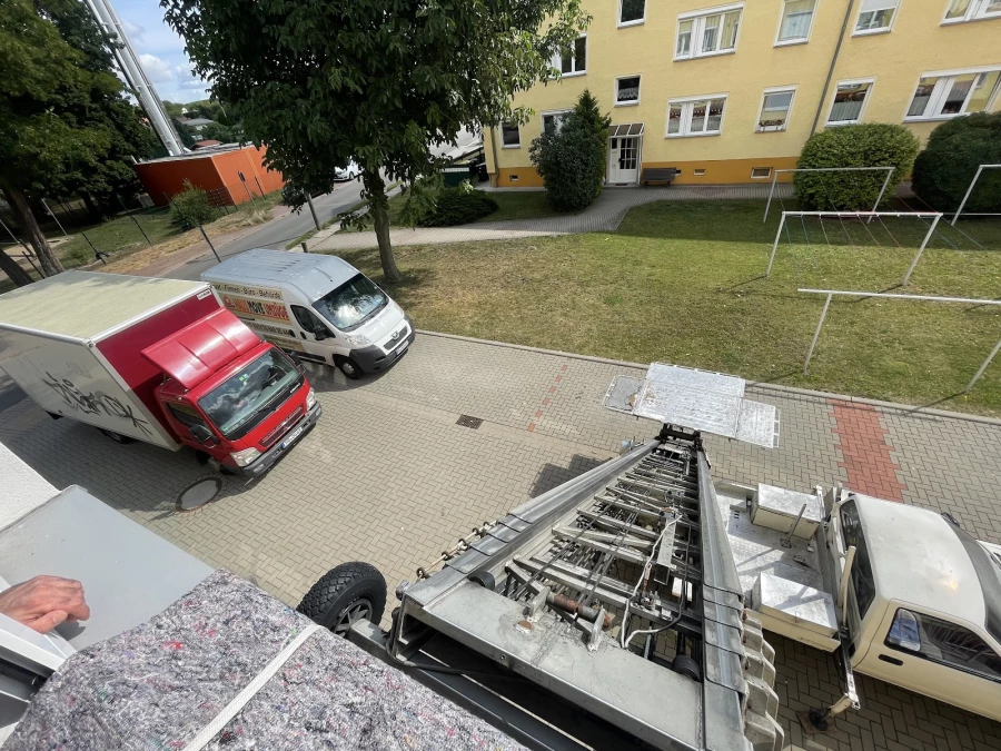 HausMove Umzüge & Dienstleistungen_3