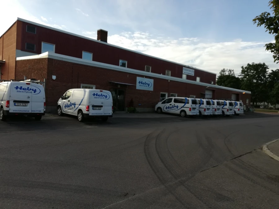 Heby Städ & Flytt AB_1
