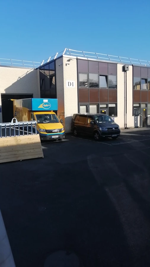 Hedley’s Group Ltd_4