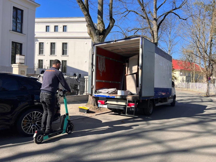 Helden-Umzüge-Berlin_3