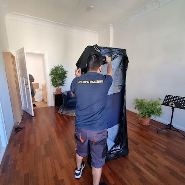 Helden-Umzüge-Berlin_5