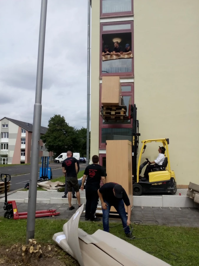 Hofmeister Umzüge Haushaltsauflösung - Nachlassankauf - Entrümpelung_3