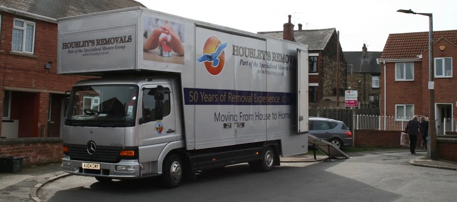 Housleys Removals_1