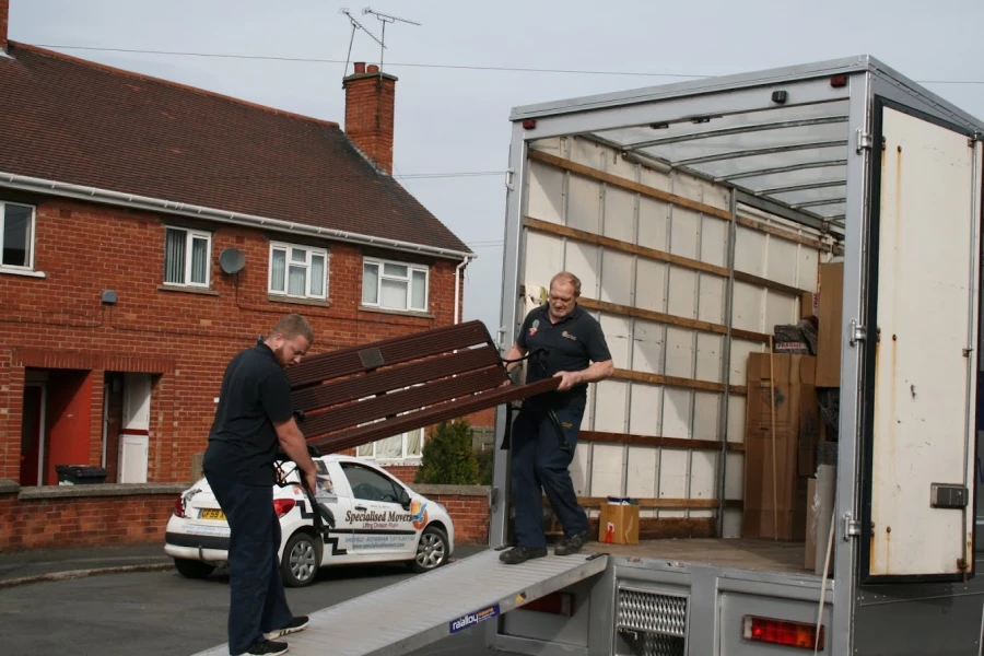 Housleys Removals_2