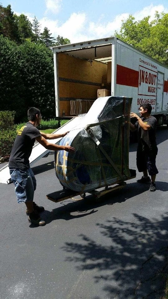 In and Out Movers_5