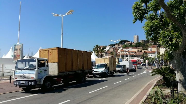 Les Déménageurs Reunis_1