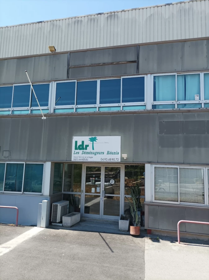 Les Déménageurs Reunis_5