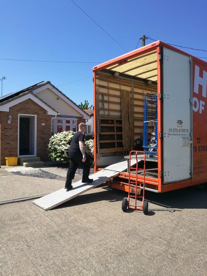 Light Loads Removals & Storage_5