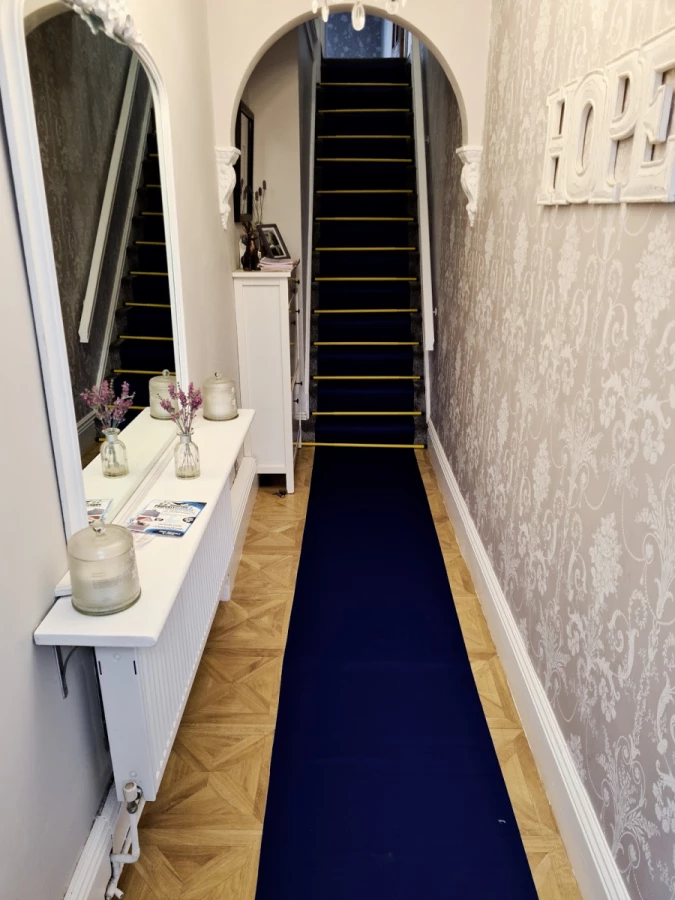 Man With A Van For Hire_2