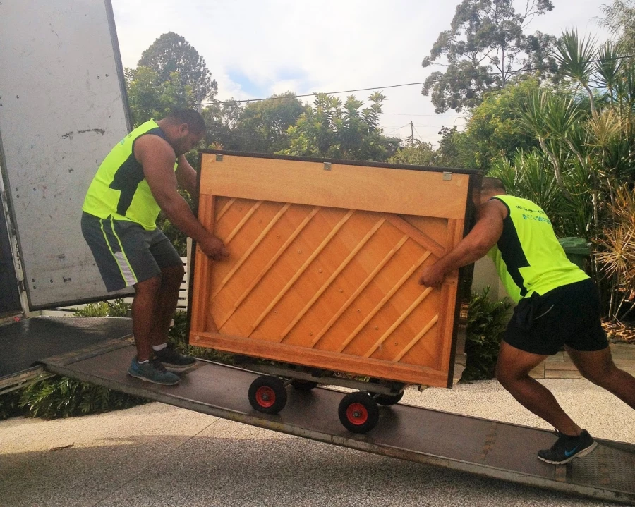 Melkuin Movers_4