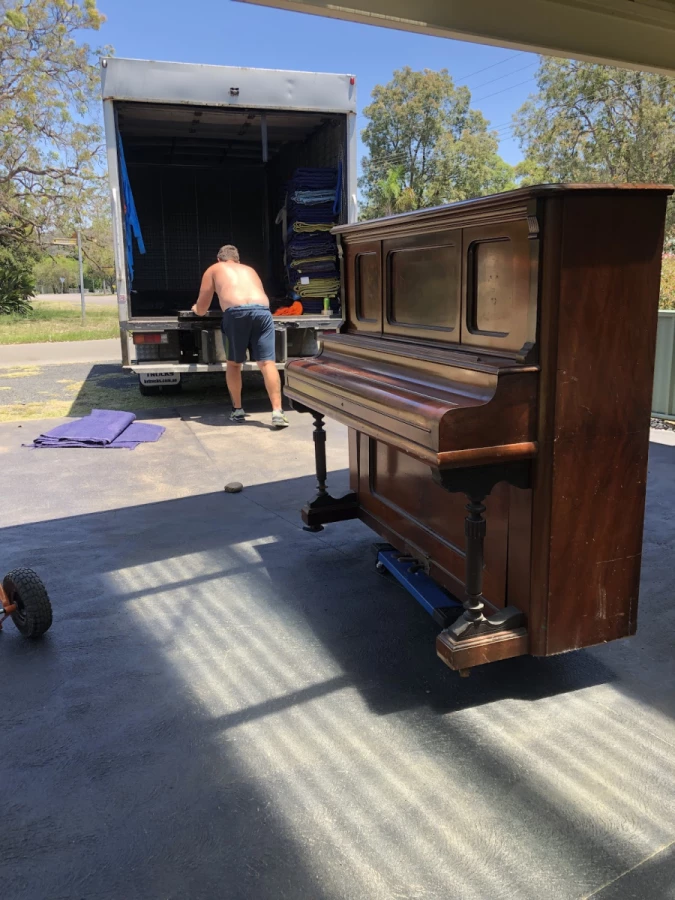 Men on Wheels Removals_3
