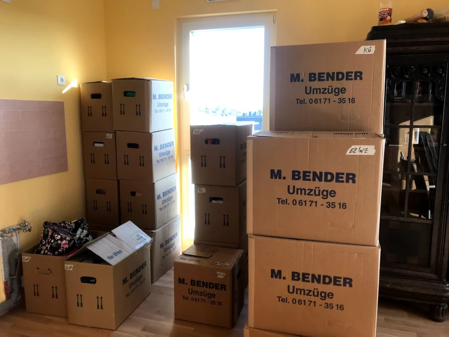Michael Bender Umzüge_2