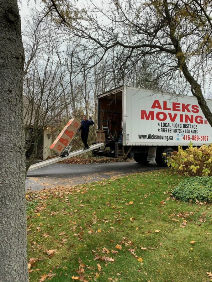 Mississauga Movers by Aleks Moving Best Move_3