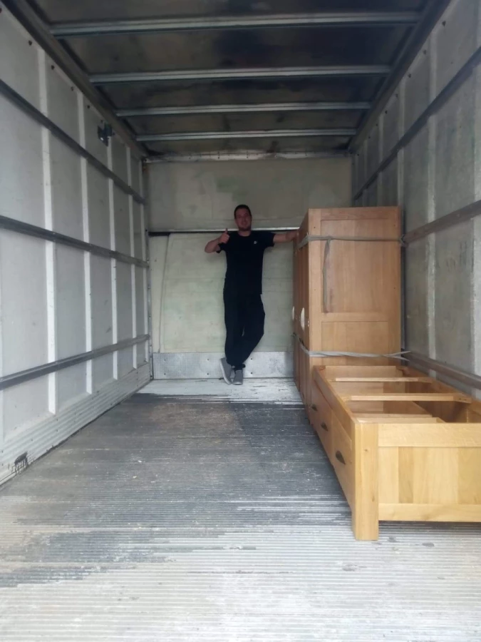 Mitchell & Myers Removals_1
