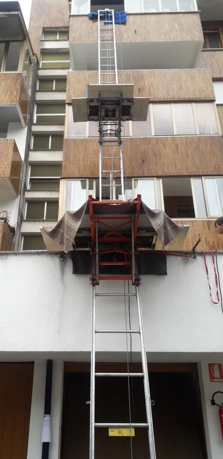 Moschion Traslochi di Simone Colugnati_1