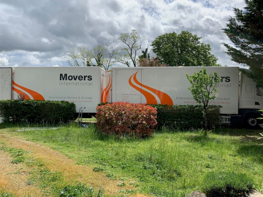 Movers International_3