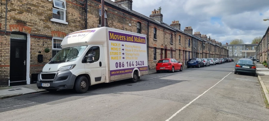 Movers & Makers_2