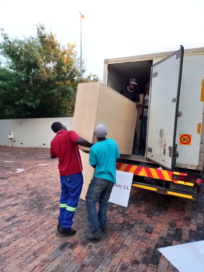 Moving Helpers Removals SA_2