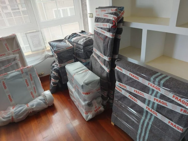 Mudanzas Y Transportes Aziz_1