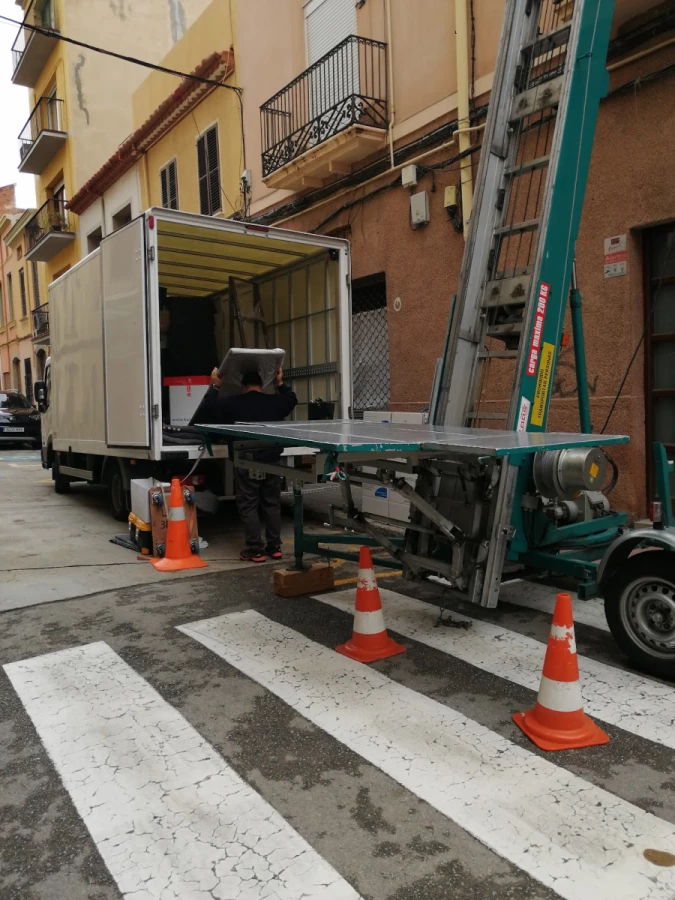 Mudanzas Y Transportes Express_3